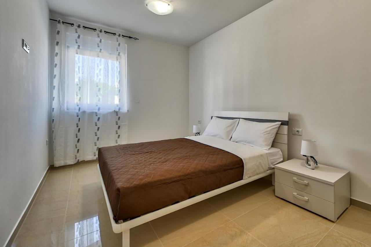 Gold Apartment Medulin Exterior photo